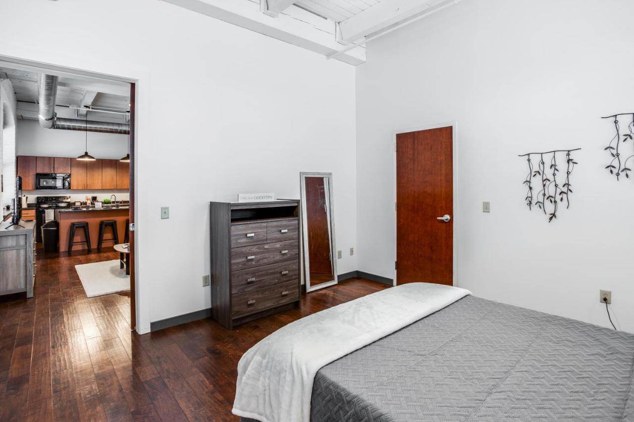 Апартаменты Ny Style Centric Loft With King Bed By Park Ave Рочестер Экстерьер фото