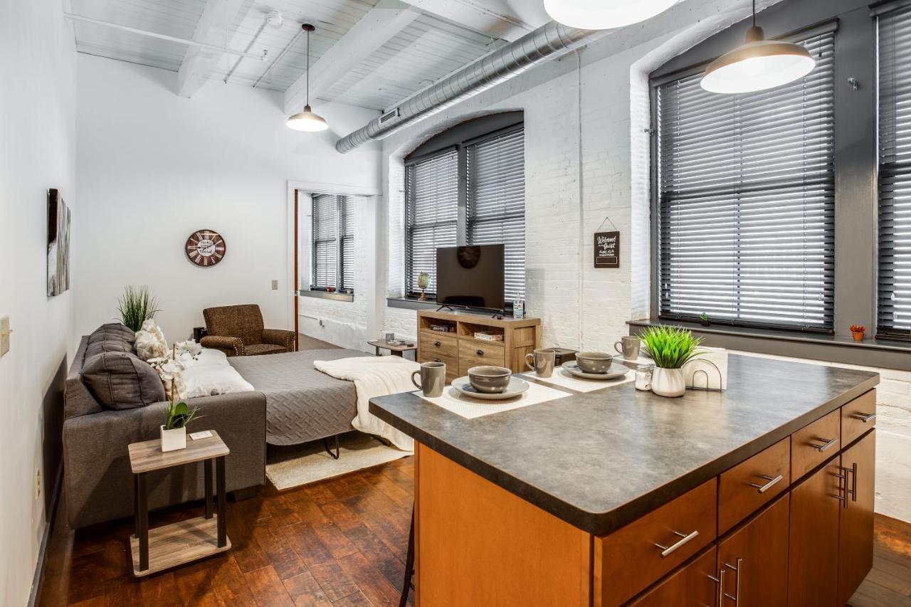 Апартаменты Ny Style Centric Loft With King Bed By Park Ave Рочестер Экстерьер фото